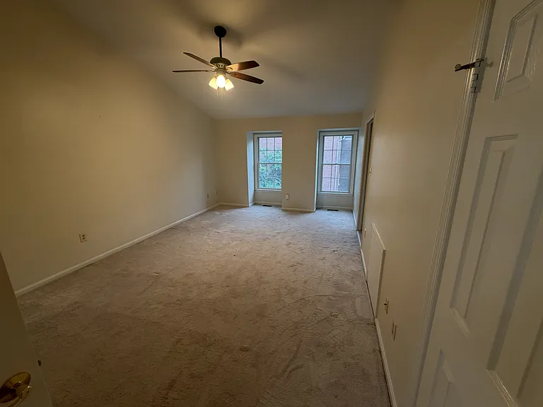 6012 Loganwood Dr — Photo 18