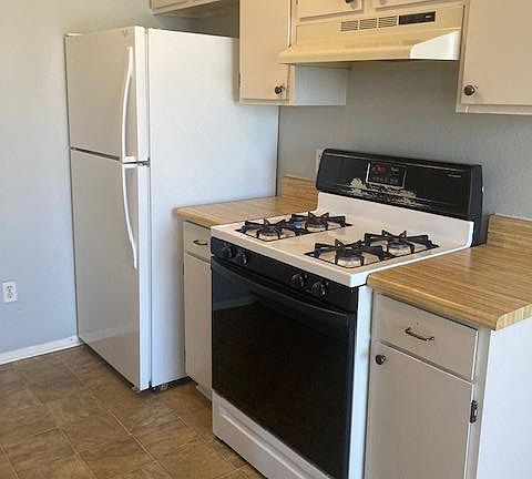 3rd image of 1203 W 49th St APT E