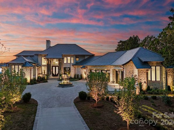 19125 Peninsula Point Dr, Cornelius, NC 28031