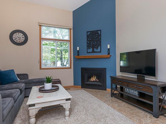 3rd image of 2655 Mallard Dr