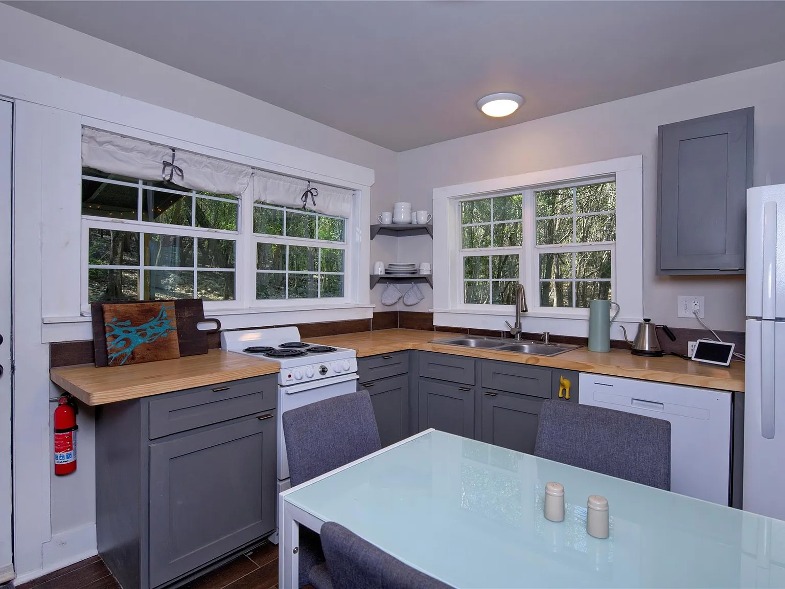 1 bed, 1.0 bath, 630 sqft, $1,850 — Photo 2