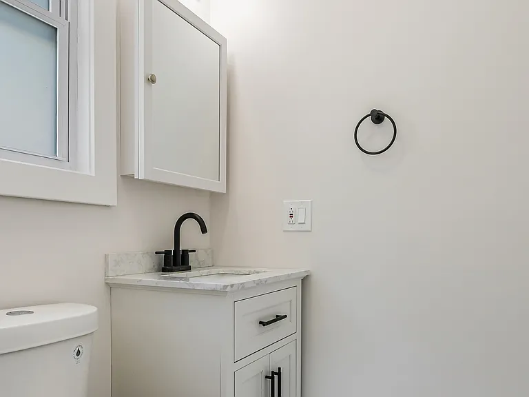 1309 Ridgewood Dr — Photo 3