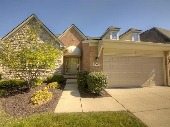 2366 Lexington Cir S #87, Canton, MI 48188