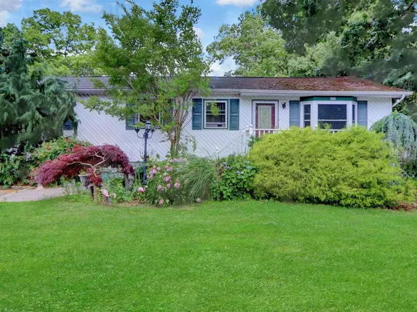 351 American Boulevard, Brentwood, NY 11717