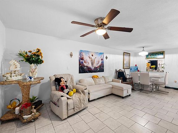 5th image of 4222 Trucious Pl