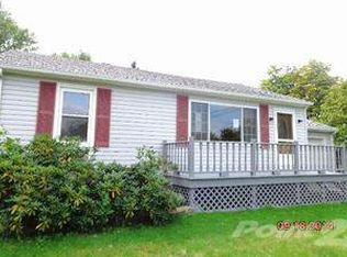 8 Smith St, Brocton, NY 14716