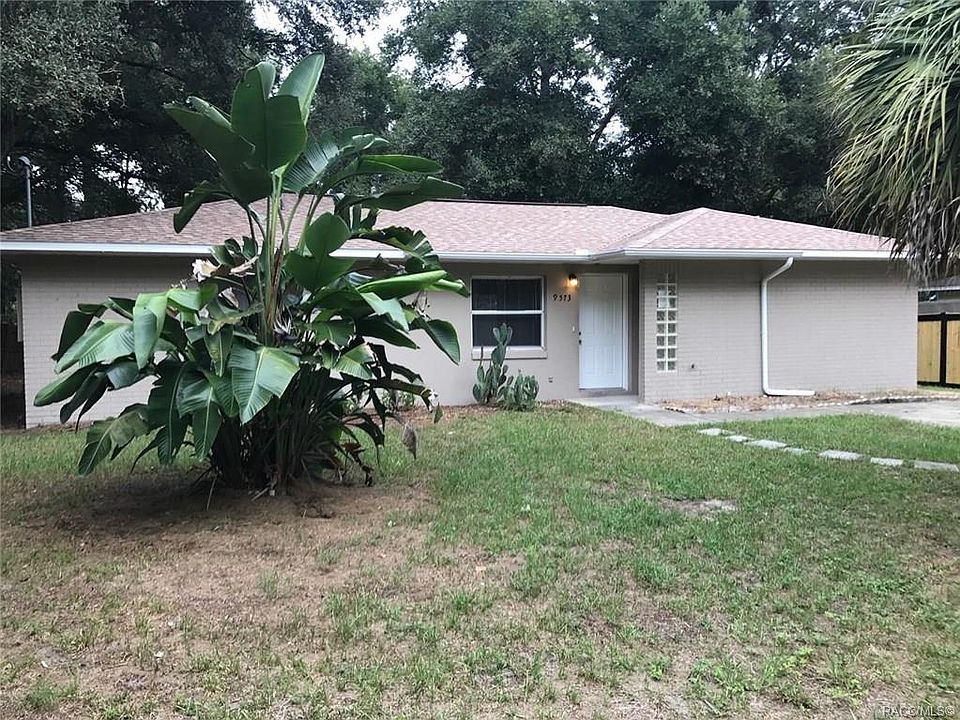 1st image of 9573 W Cleveland Ln