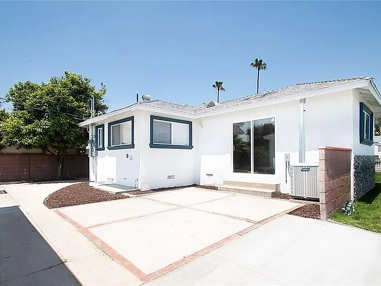 9011 Vena Ave — Photo 14
