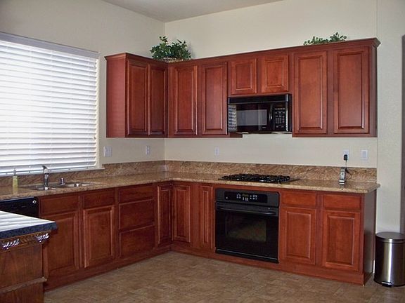 4th image of 3542 Long Dr