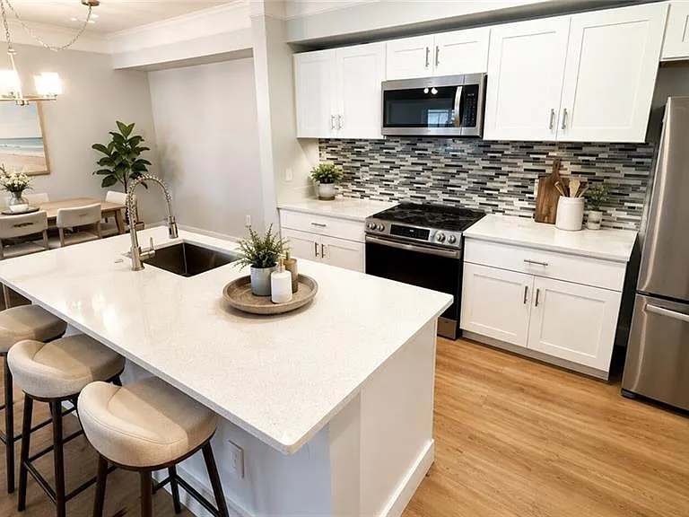 11530 Villa Grand #1101 — Photo 4