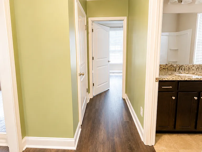 660 Scarlet Baby Dr — Photo 30