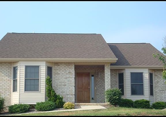 28 Maynard Lane Strasburg