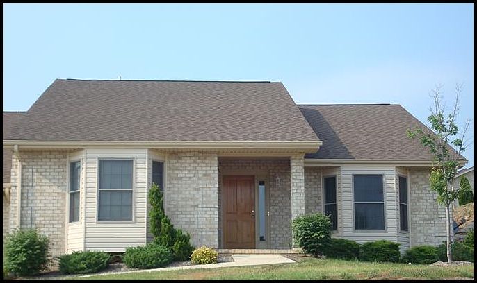 28 Maynard Lane Strasburg