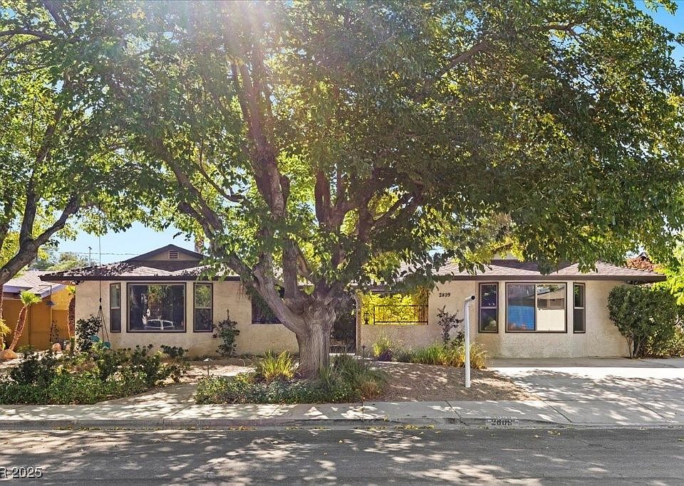 1st image of 2809 Bryant Ave