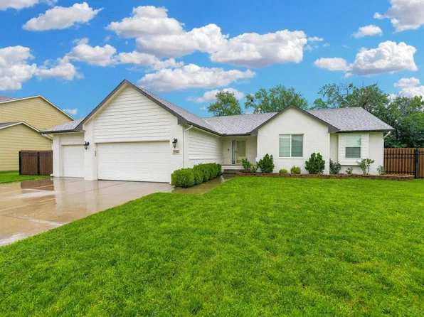 2202 S Cranbrook St, Wichita, KS 67207