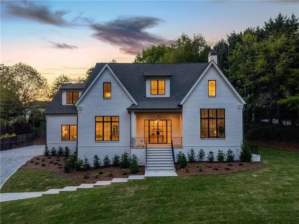 44 Hardeman Rd, Sandy Springs, GA 30342