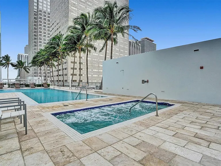 325 Biscayne Blvd #2519 — Photo 36