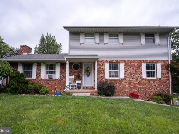 263 Roseanna St, Wiley Ford, WV 26767