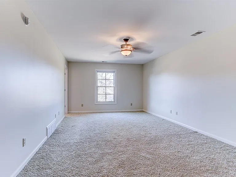 1690 Totty Ln — Photo 34