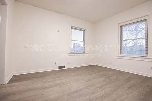 102 N 38th Ave #3 Photo 1