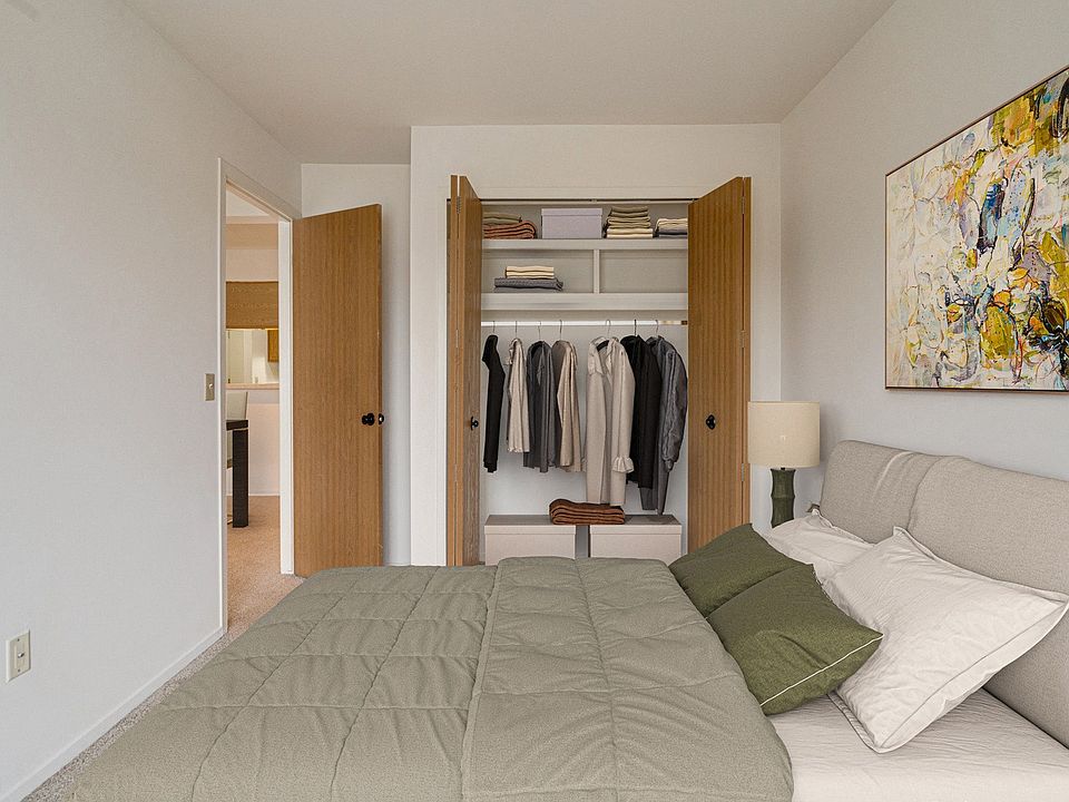 Azalea Layout Model Bedroom