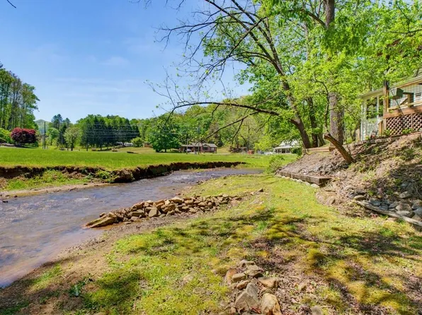 433 Greens Creek Rd, Sylva, NC 28779