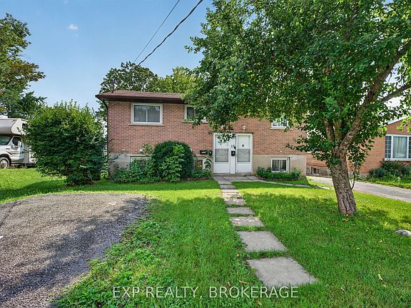 2nd image of 17 Shaw St
