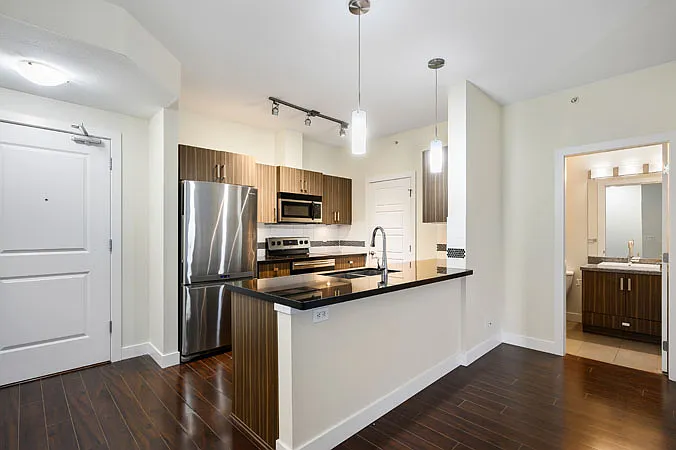 19899 55a Ave