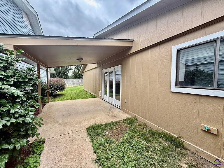 144 Pleasant Hill Ct — Photo 18