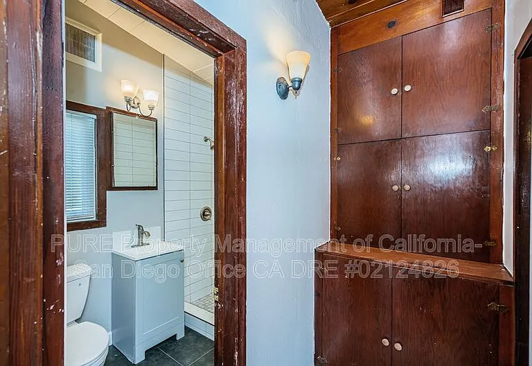 1053 Grand Ave — Photo 11