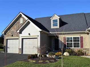 3681 Cottage Dr #8, Bethlehem, PA 18020