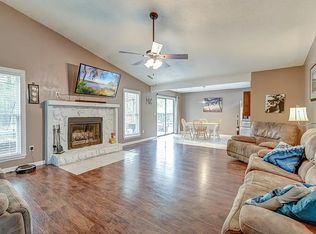 303 Canaberry Cir, Summerville, SC 29483