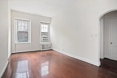 318 Lexington Avenue