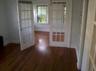 1565 Whitney Ave, Hamden, CT 06517