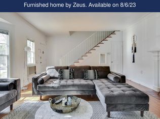 9421 Charleville Blvd, Beverly Hills, CA 90212