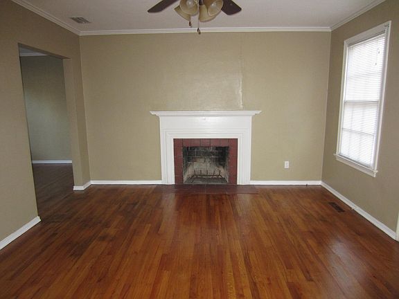 2nd image of 810 Cherokee Ave