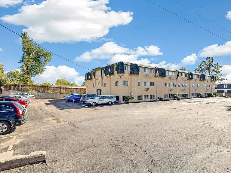 3604 E Uintah St #B10 — Photo 10