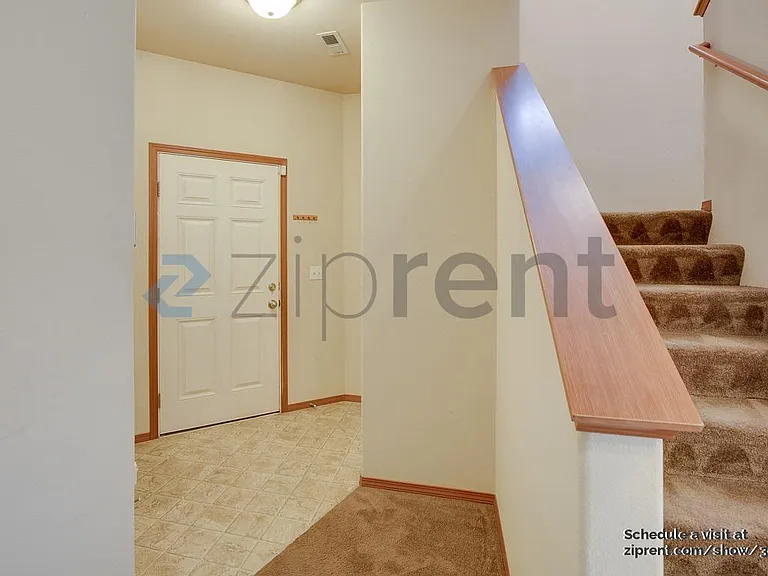 6106 Alexander Ave SE — Photo 5