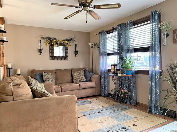 3rd image of 5433 Amalfi Dr