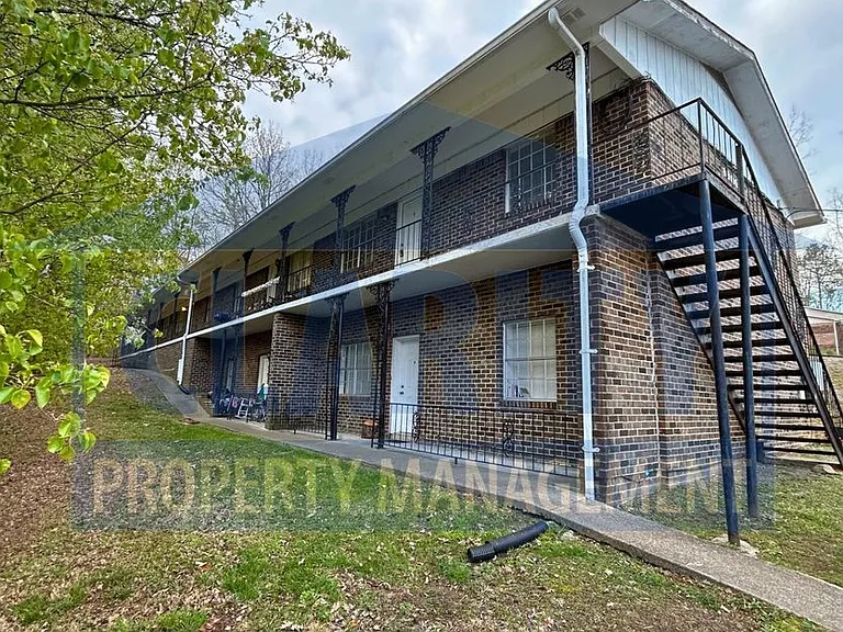 1900 Ohio Ave NW — Photo 1