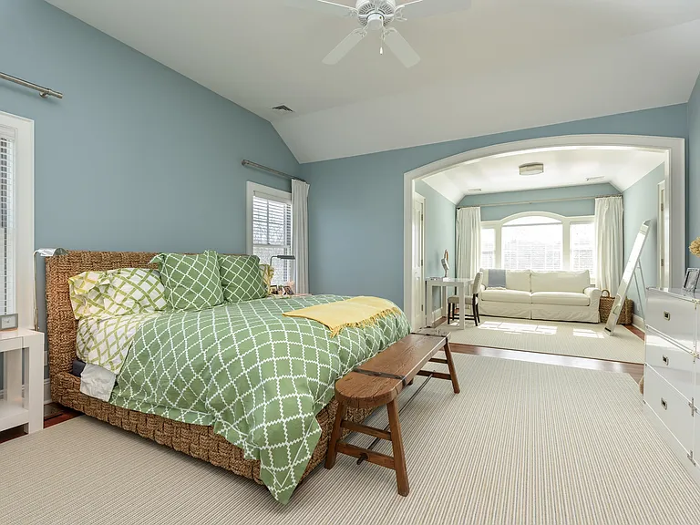 862 Old Sag Harbor Rd — Photo 17
