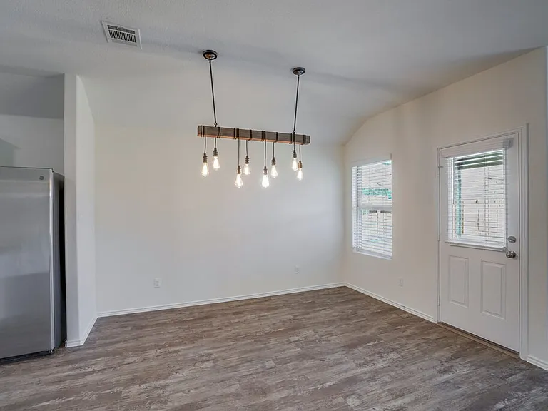 3200 Windy Vane Dr — Photo 6