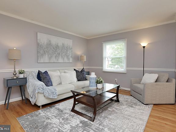 2nd image of 9266 Windsor Dr