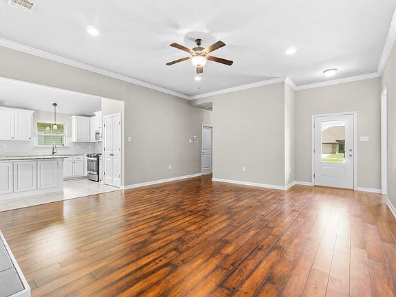 5th image of 29113 Honeysuckle Ln