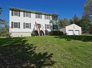 83 Peach Rd, Poughkeepsie, NY 12601