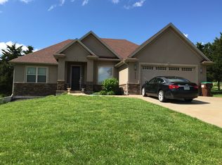 2150 Woodington Dr, Sedalia, MO 65301
