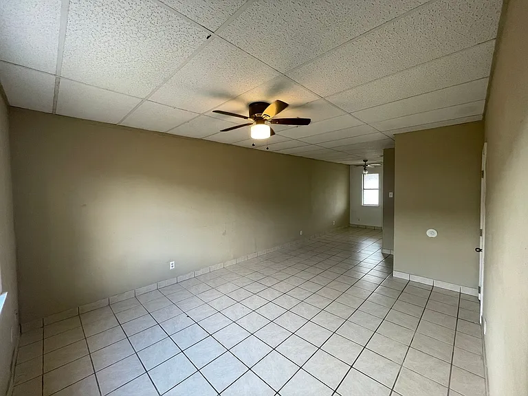 102 S Commonsway Dr #C — Photo 5
