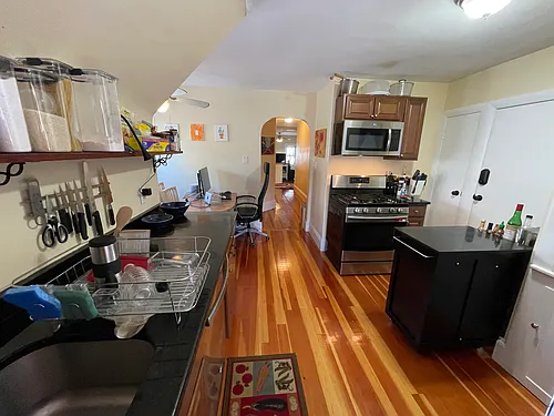 21 Chandler St Photo 1