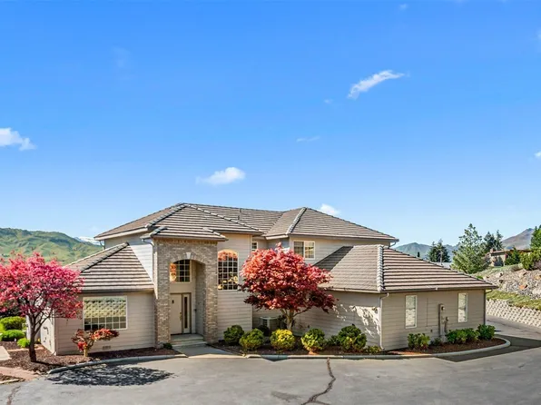 2205 N Devon Avenue, East Wenatchee, WA 98802