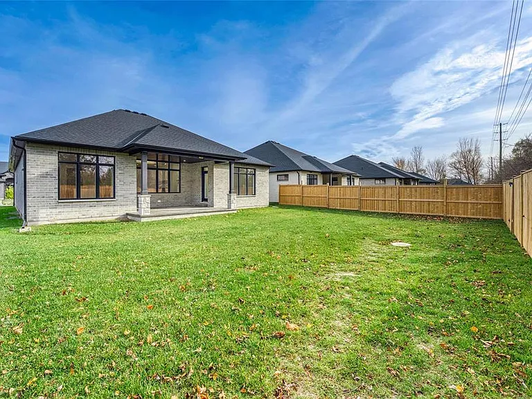 184 Sandpiper Dr — Photo 26